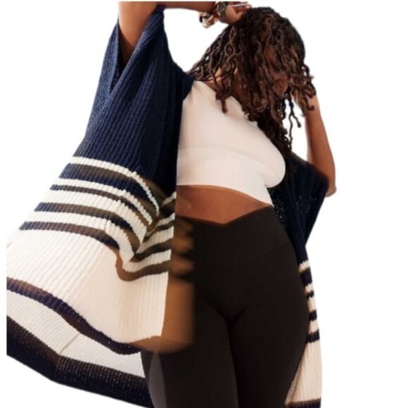 NWT Aerie Navy Blue White Oversized Long Heavy Knit Cardigan Size X-Small Small - Picture 2 of 7